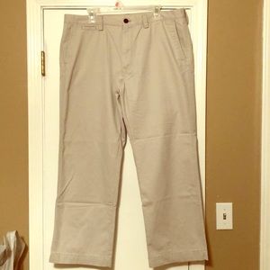 Men’s khaki pants
